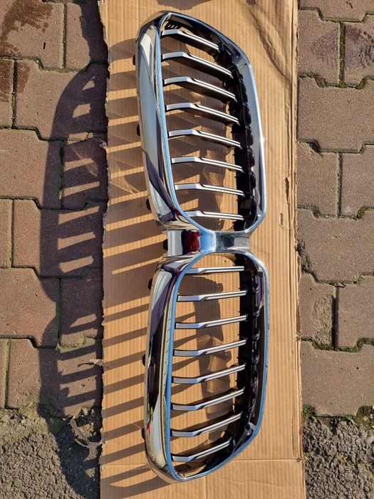 Grila centrala originala bmw seria 5 G30 G31 Lci facelift