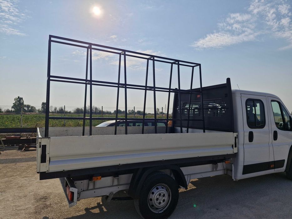 Пирамида за дограма