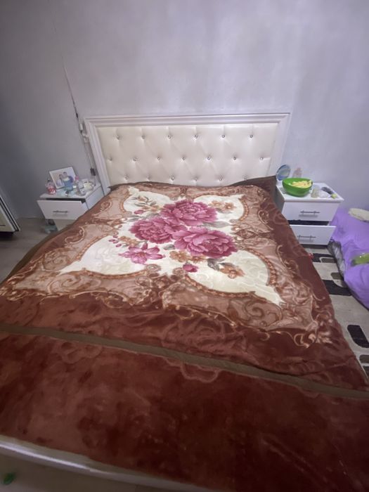 Кровать двухспальная