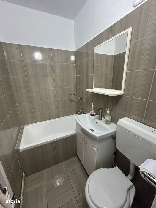 Apartament semidecomandat, etaj 3/4, renovat, zona Florilor!