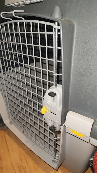 Cușcă transport câine