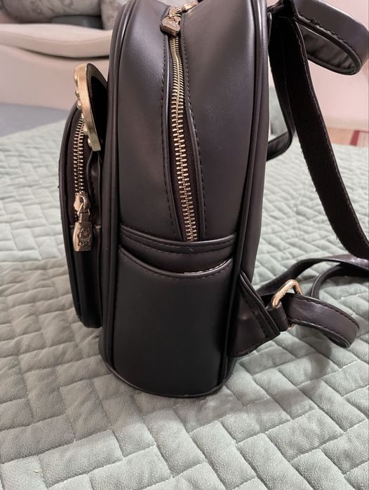 Продам рюкзак для девочки