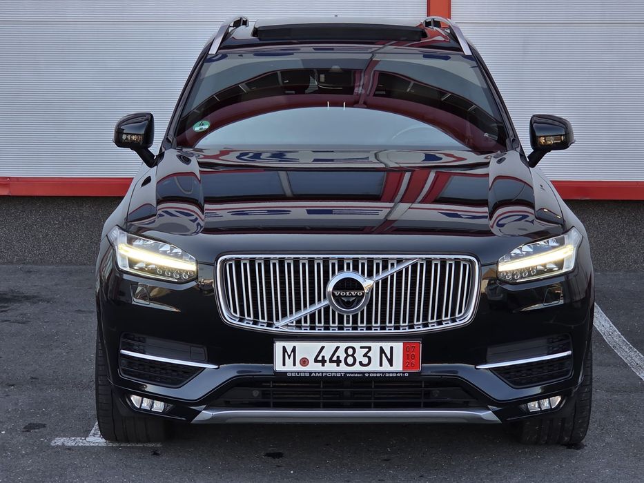 VOLVO Xc90