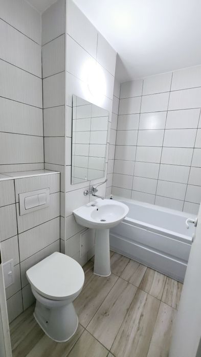 Apartament 3 camere decomandate Narcisa  str Republicii