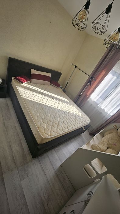 Inchiriez apartament