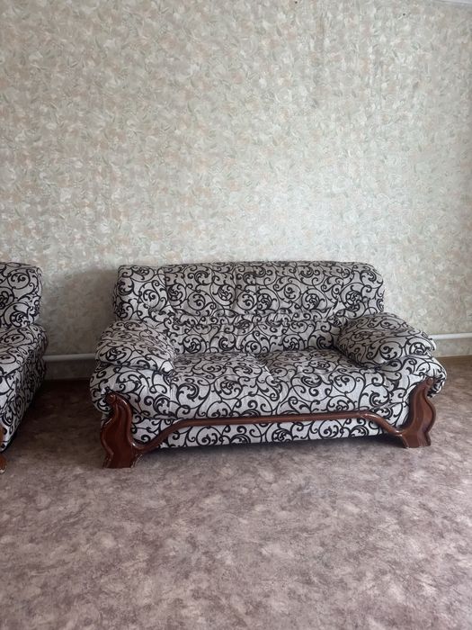 Продам диван и кресло