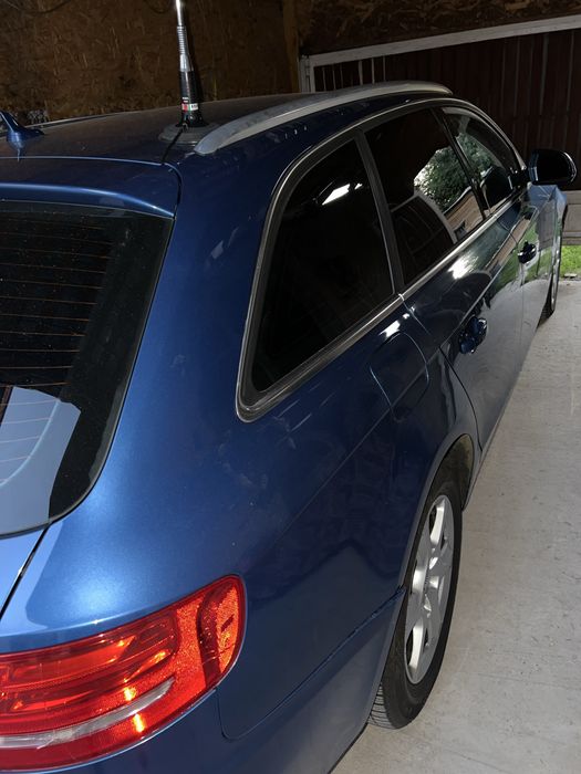 Vand Audi A4 B8 AVANT 2.0 TDI 2008 143 CP CAGA distributie si ambreiaj schimbate  negociabil !!!