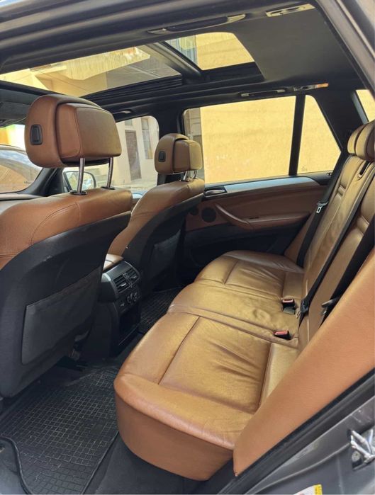 BMW X5 e70 286cp