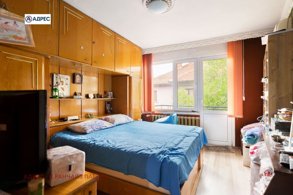 Продава се Многостаен апартамент в Плевен, Широк център - 120 кв.м за 1234 €/кв.м - Снимка #4