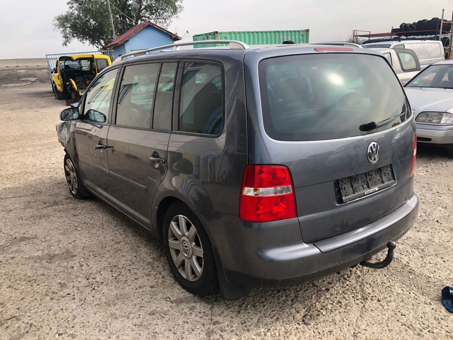 Dezmembrez piese VW Touran