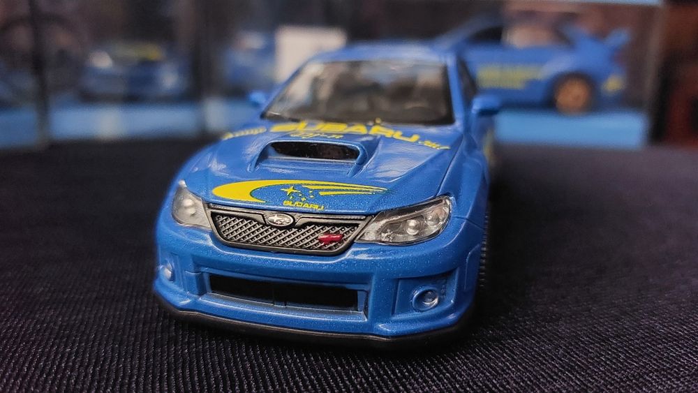 Метална количка Subaru Impreza 1:36 Безплатна Доставка