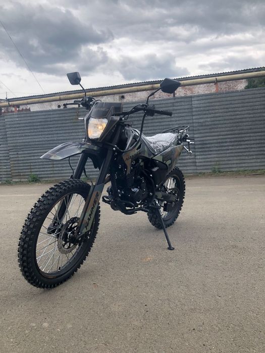 Мотоцикл Hammer Wolf75