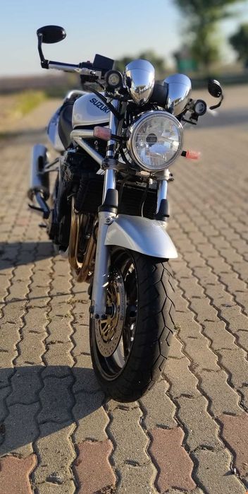 Motocicleta suzuki bandit 1200