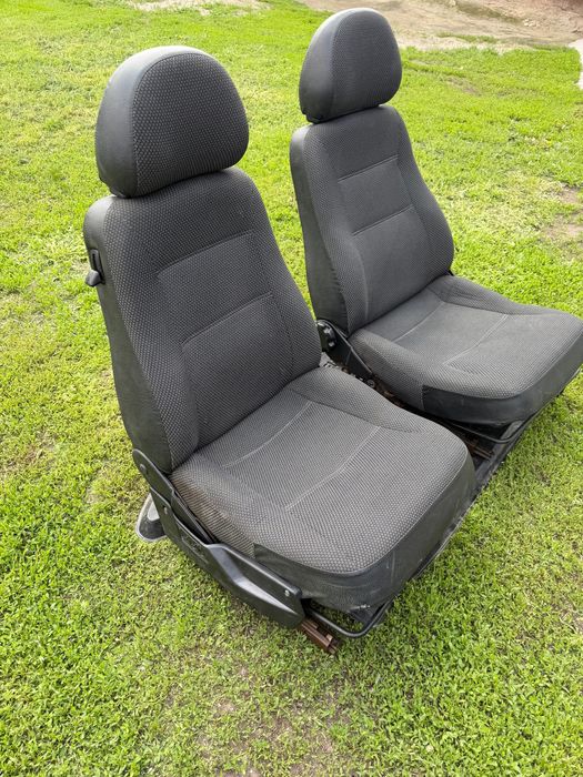 Сиденья на ниву.