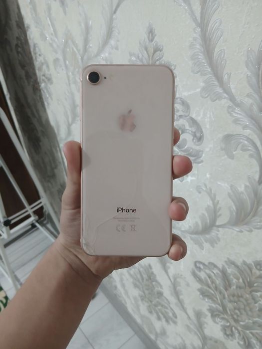 Iphone 8, 128gb/77АКБ