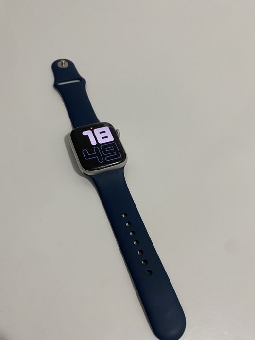 Apple Watch se гарантия
