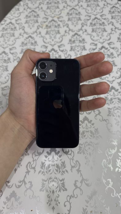 Айфон 12mini в идеалном состояние