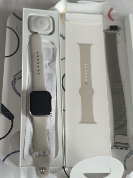 Apple watch seria 8 Starlight Aluminium