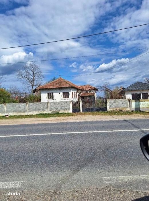 Casa renovabila, 2504 mp teren, Secui Dolj 13 km de oras