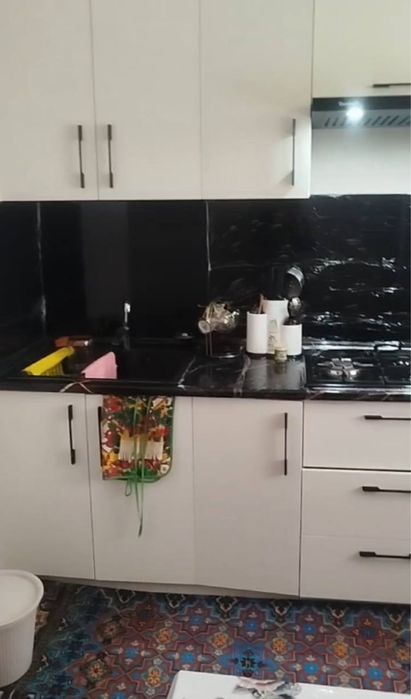 Сергели 5А.3 хона 1 этаж срочно сотилади