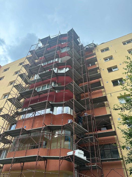 Construcții, amenajări/exterioare interioare