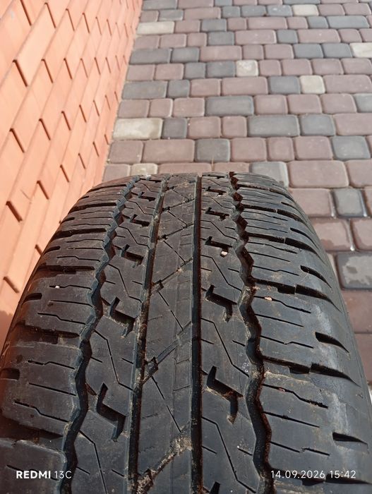 Шины всесезонные bridgestone эксплуатировалась на toyota hilux 265/65/