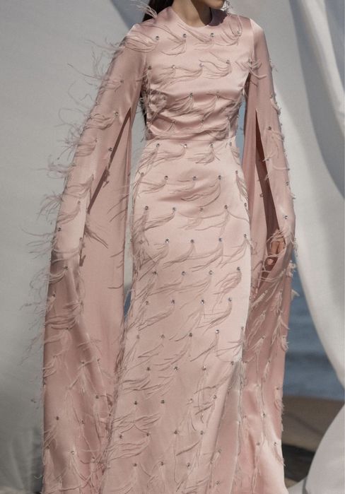 Продам платье,пишите звоните