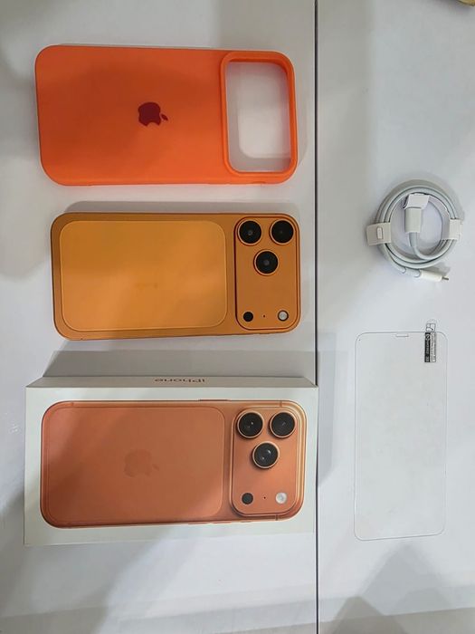 Продаю айфон 17 xr