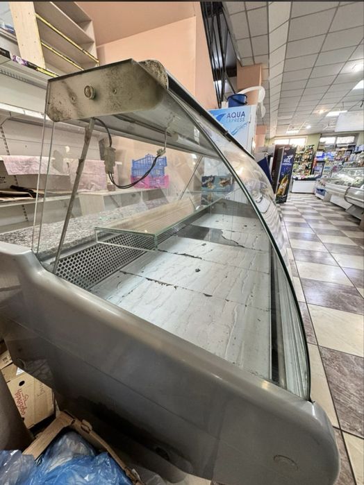 Продается винтринный холодильник