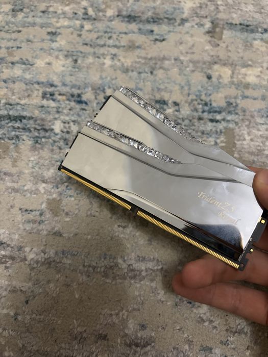 64Gb RAM DDR5 6400 MHz CL 32 GSkill Royale Z Trident Neo URGENT