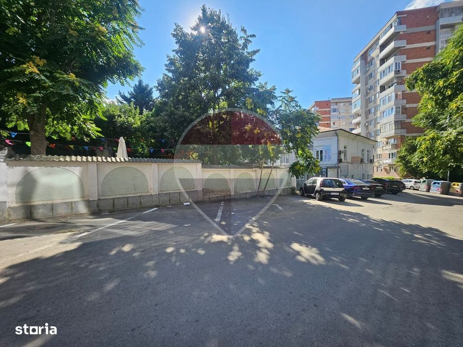 Casă / Vilă cu teren de inchiriat Km 0 langa Primarie