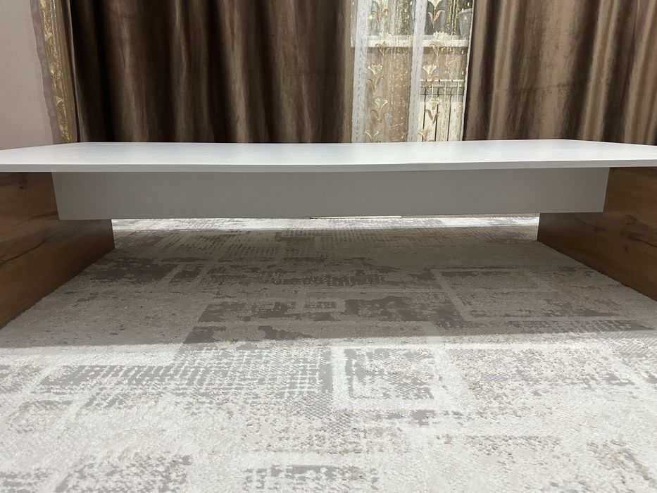 Продам стол размер 200х100х42