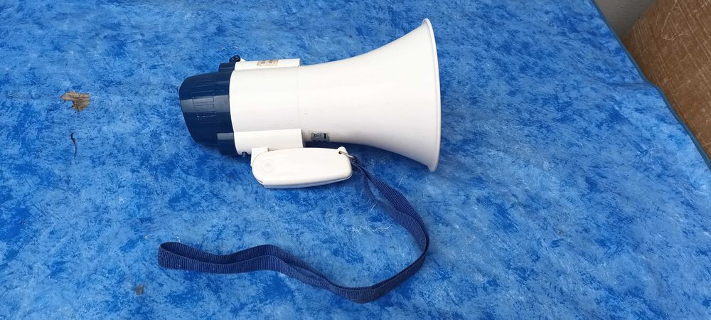 Megafon portavoce cu microfon extern | raza de acoperire 500 m***