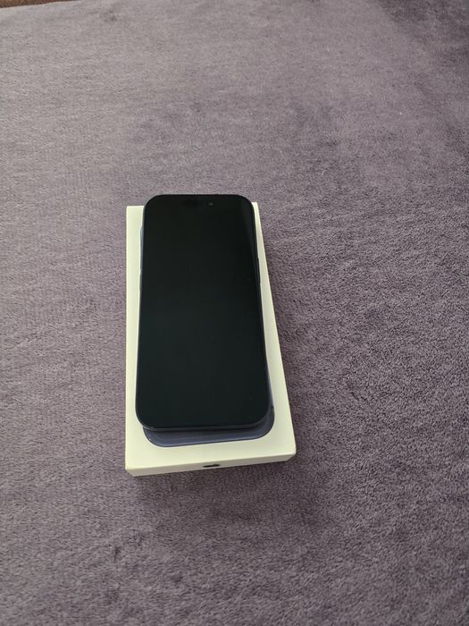 Vand/Schimb Iphone 17 pro/256 Nou- Activat