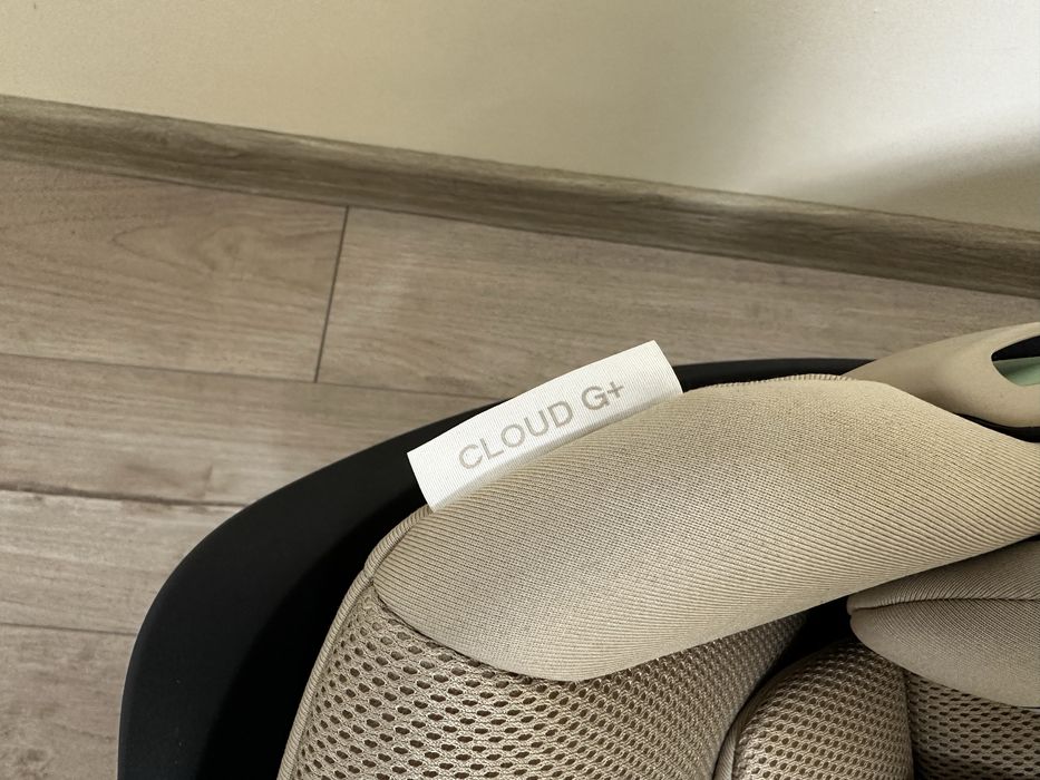 Столче за кола с база за поставяне Cybex