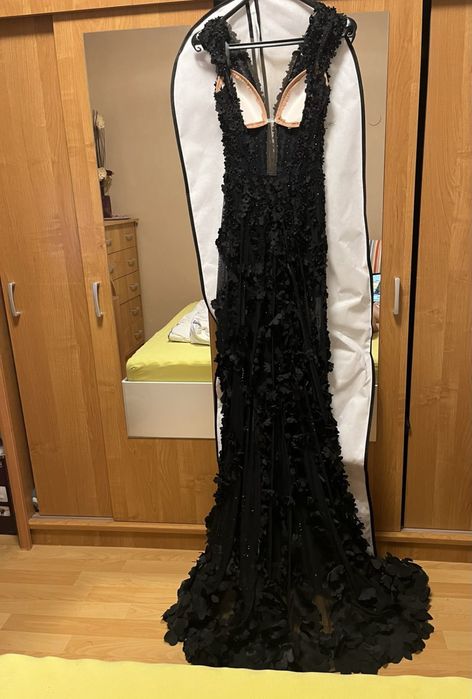 ПРОМО. Бална рокля на Стоян Радичев