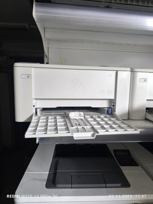 Принтера ,МФУ ,мониторы ноутбуки.