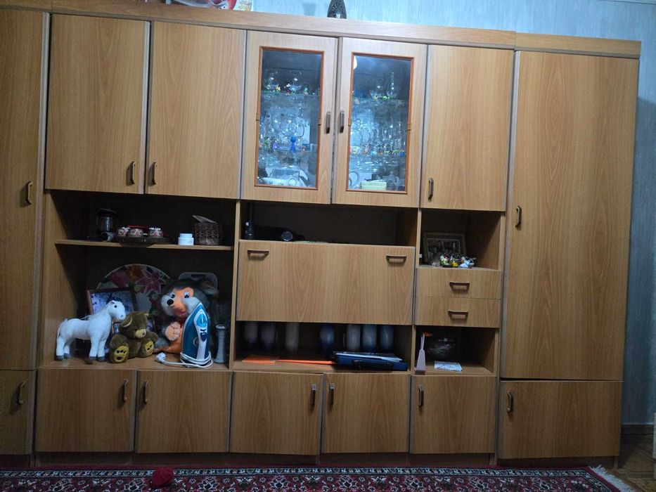 Продам стенку в собранном виде