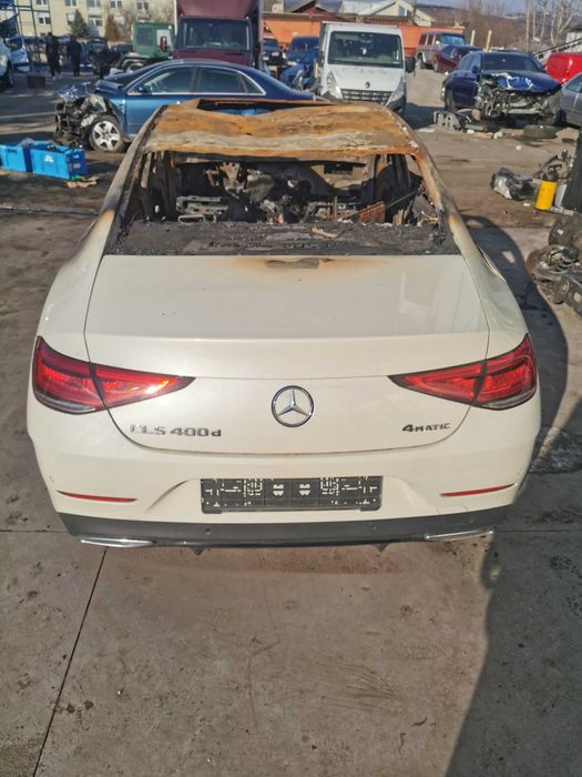 Dezmembrez mercedes cls 400 4-matic w257/bara spate amg/stop cls