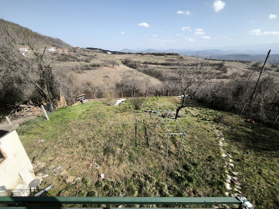 Къща с.Костенци гр.Бррковица