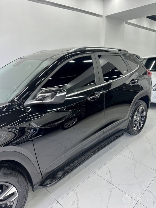 Tracker Premier Plus 2025 sotiladi