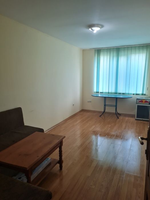 Дава се под наем Четиристаен апартамент в Благоевград, Идеален център - 100 кв.м за 255 € - Снимка #2