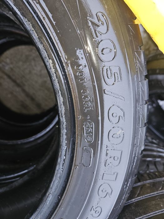 Vand set 4 cauciucuri iarna 205/55R16