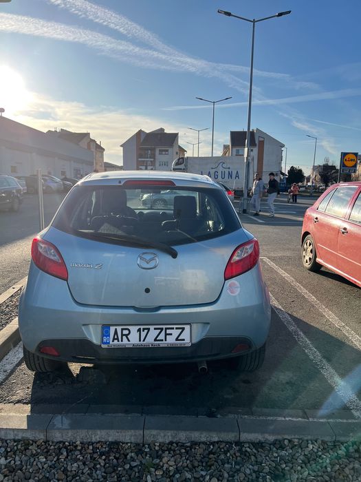 Mazda 2 / 2011 / 1.3 benzină