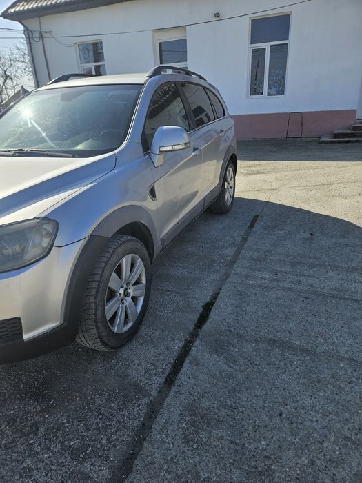 Vând Chevrolet Captiva