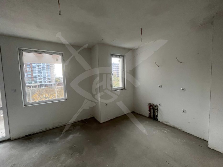 Продава се Тристаен апартамент в Пловдив, Христо Смирненски - 77 кв.м за 1219 €/кв.м - Снимка #2