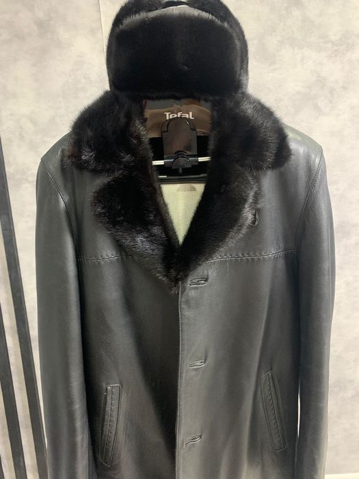 Натуральная дубленка с шапкой