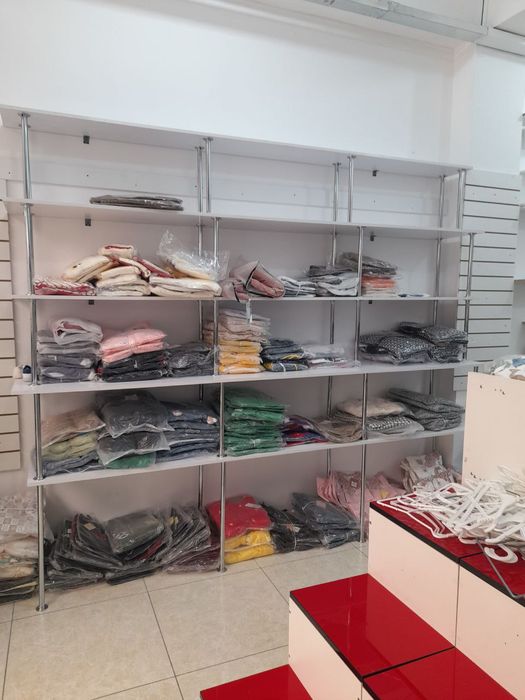 Витрина полки на магазин