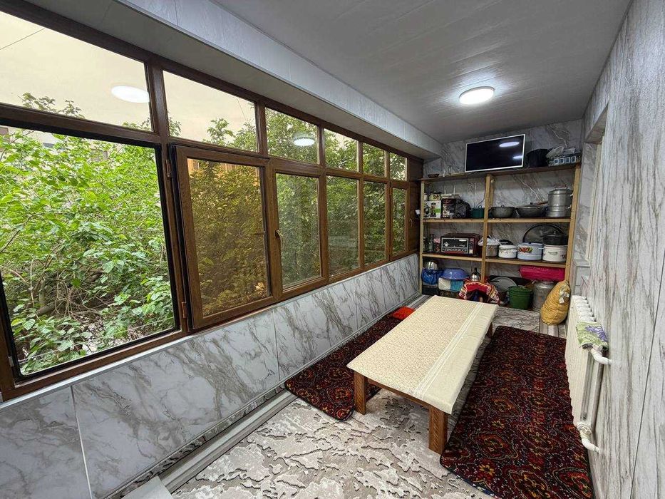 Продаётся 3х комн квартира на 2 этаже Ор-р 6 микрорайон Лавита