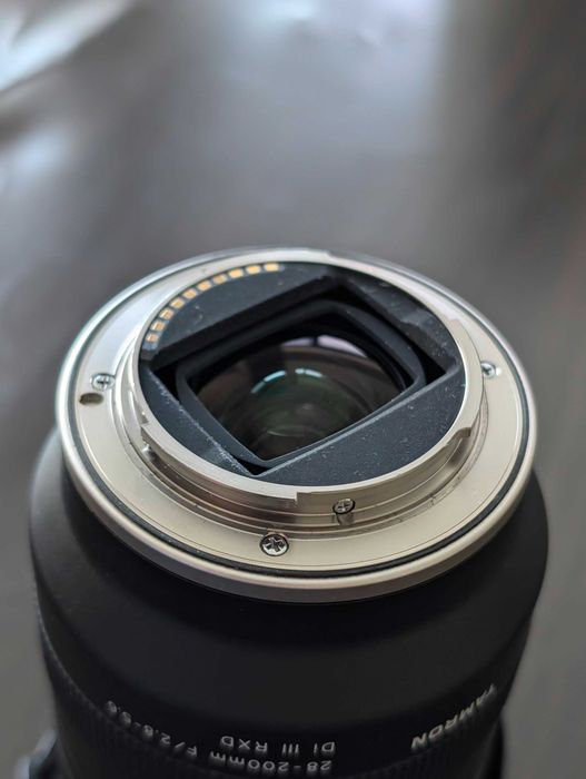Обектив Tamron 28-200 mm f / 2.8-5.6 DI III RXD  за Sony E (FE)